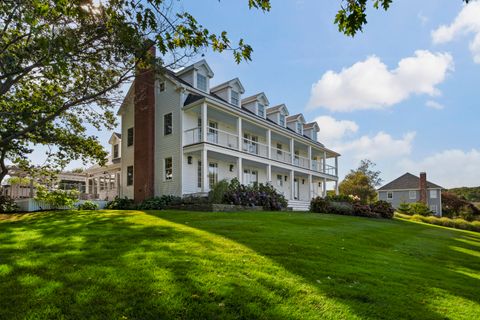 Photo of 19 Salt Spray Lane, Cape Elizabeth, ME 04107 (MLS # 1654637)