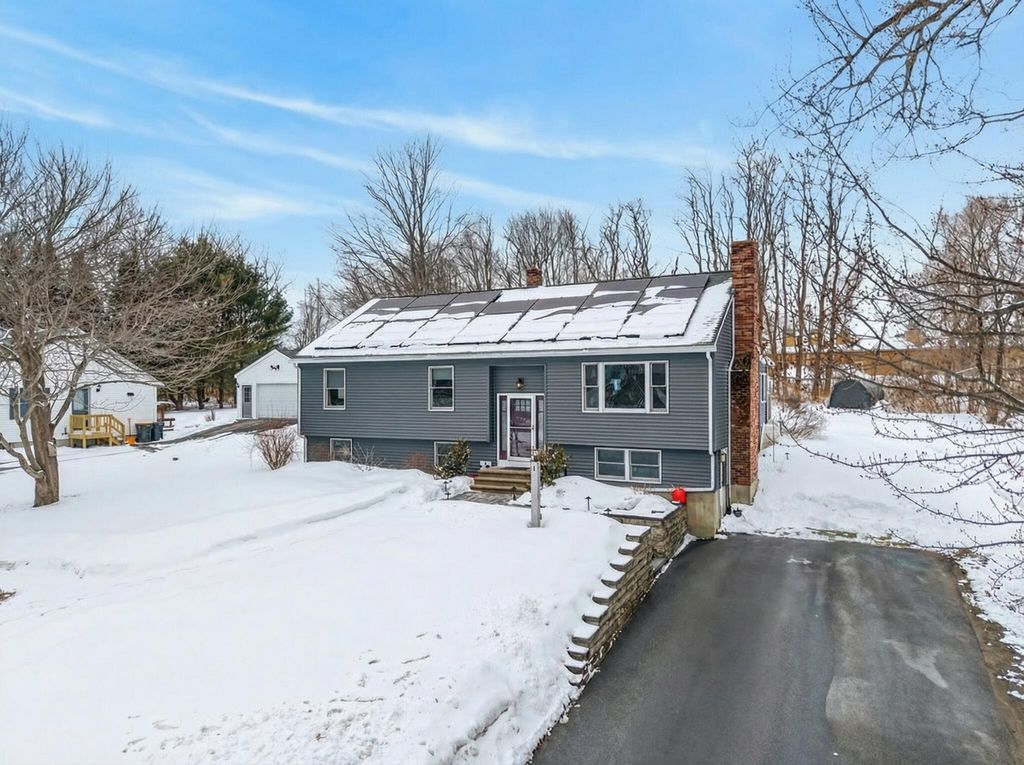 Photo of 8 Arbor View Lane, Scarborough, ME 04074 (MLS # 1653639)