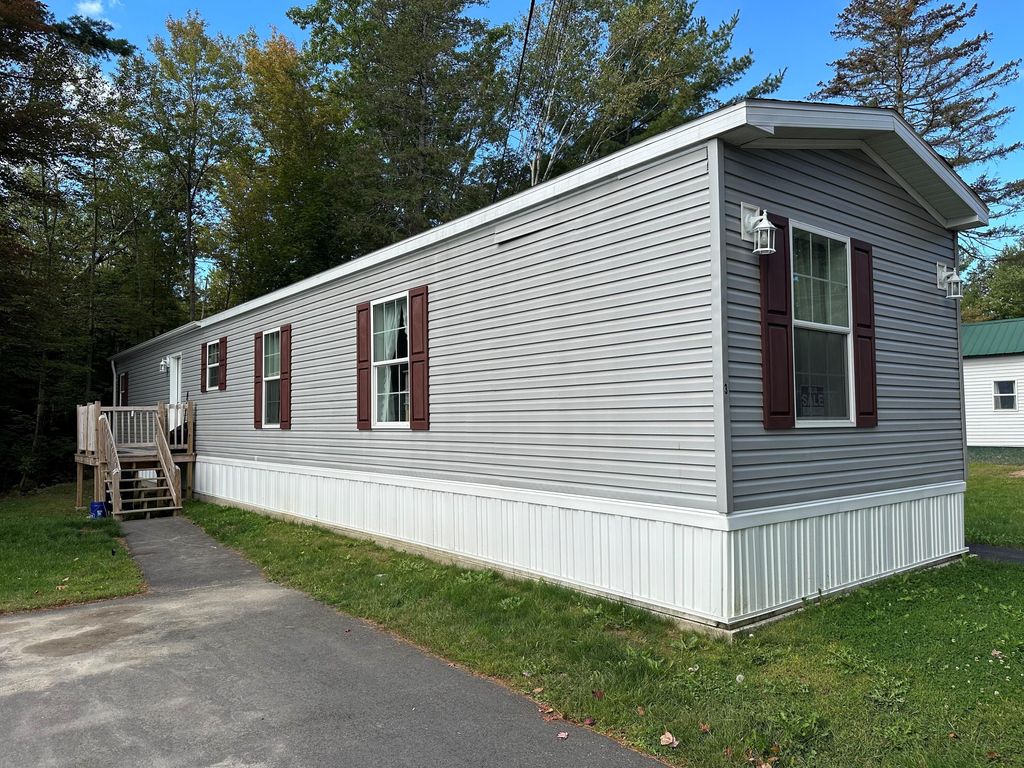 Photo of 3 Lakeview Drive, Holden, ME 04429 (MLS # 1640192)