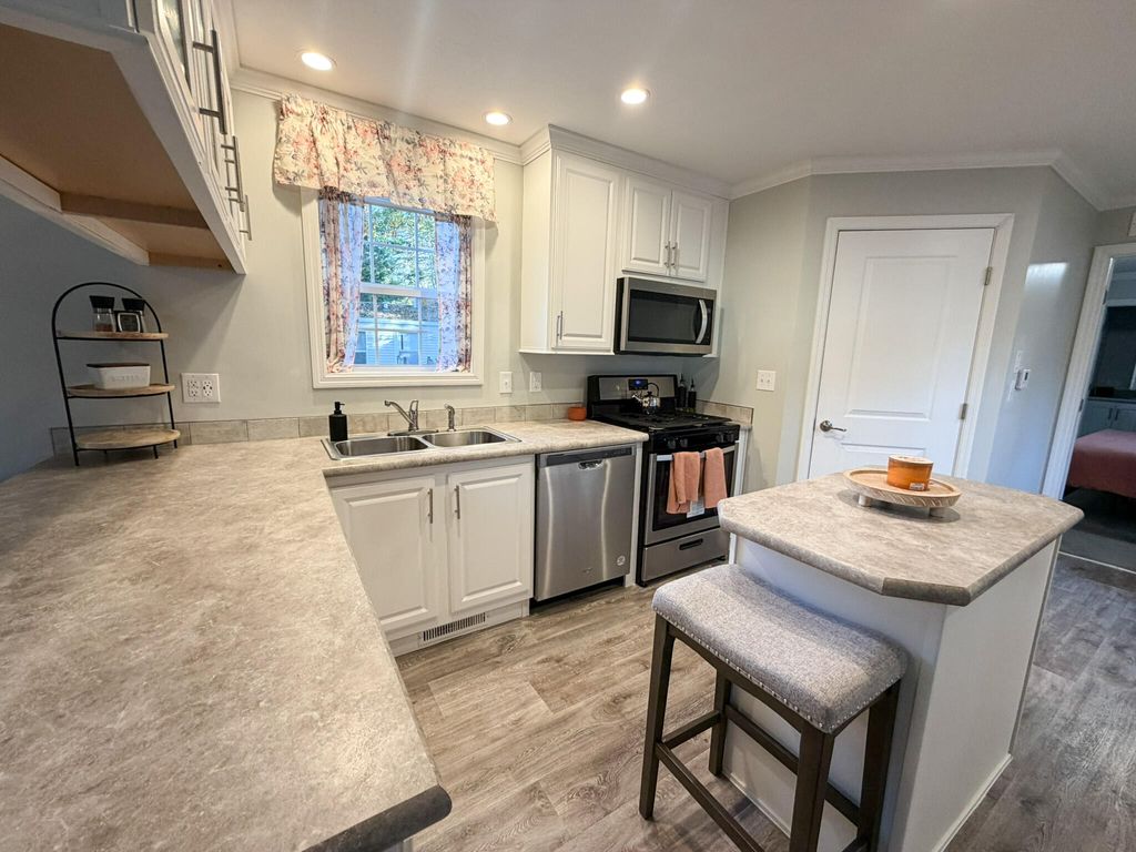 Photo of 3 Lakeview Drive, Holden, ME 04429 (MLS # 1640192)