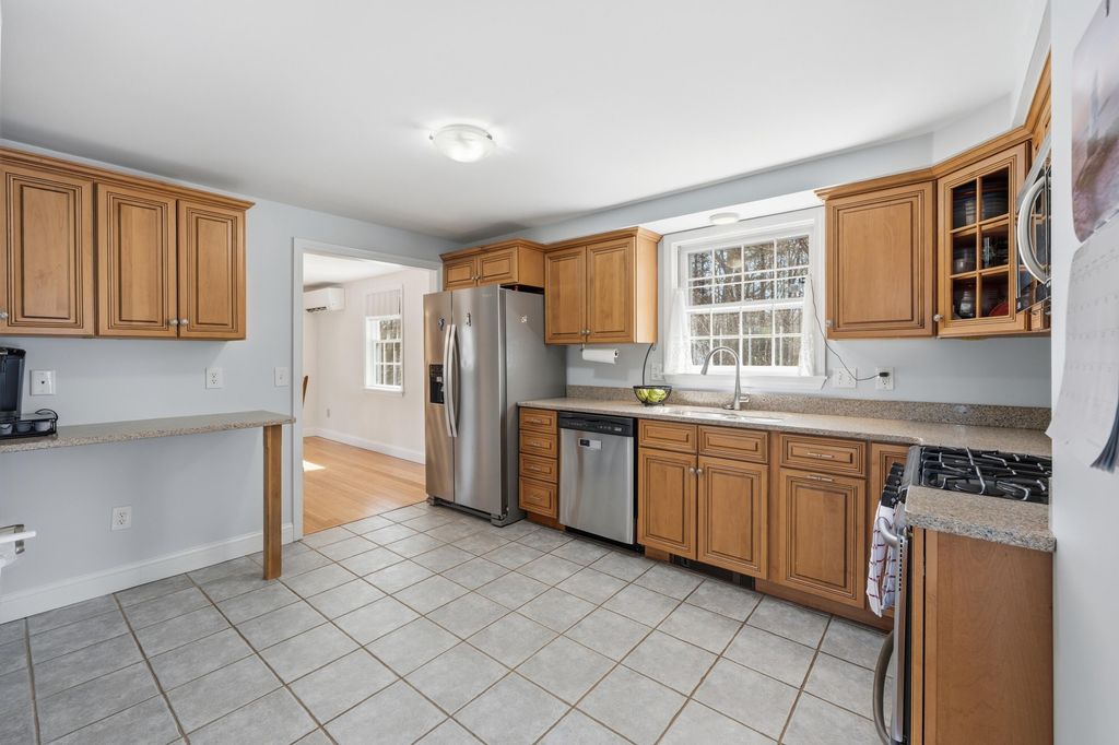 Photo of 7 Winterbrook Court, York, ME 03909 (MLS # 1655505)
