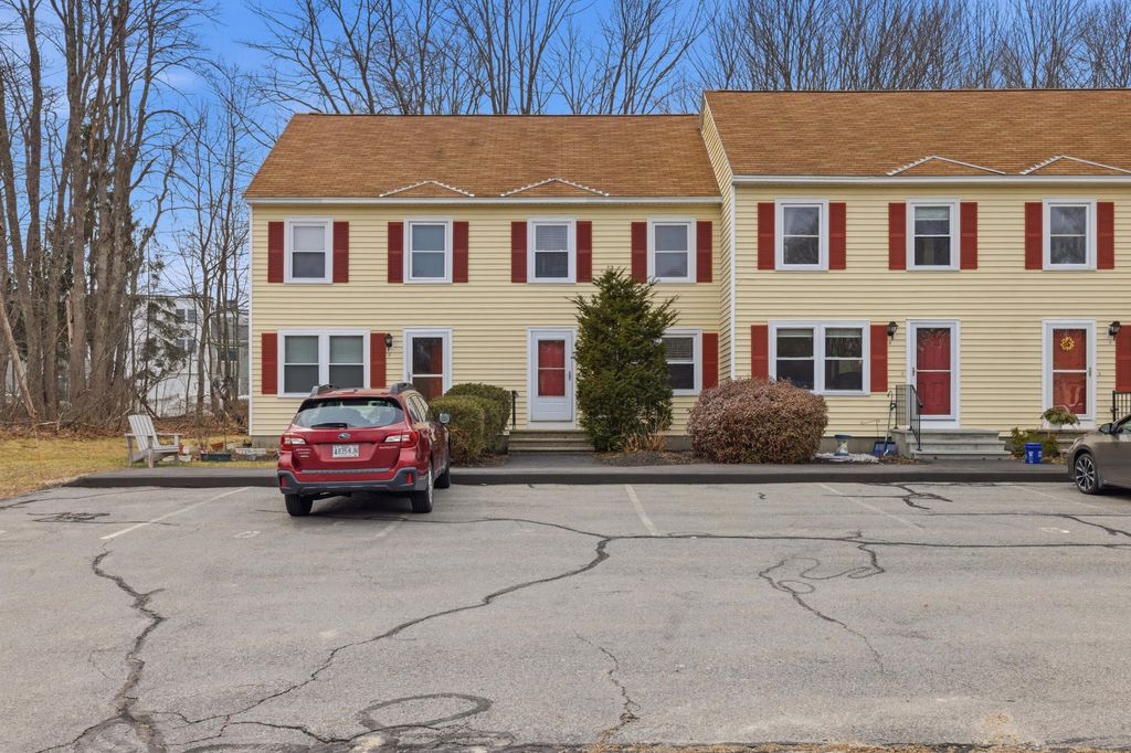 Photo of 7 Powder Mill Drive #7, Kennebunk, ME 04043 (MLS # 1655069)