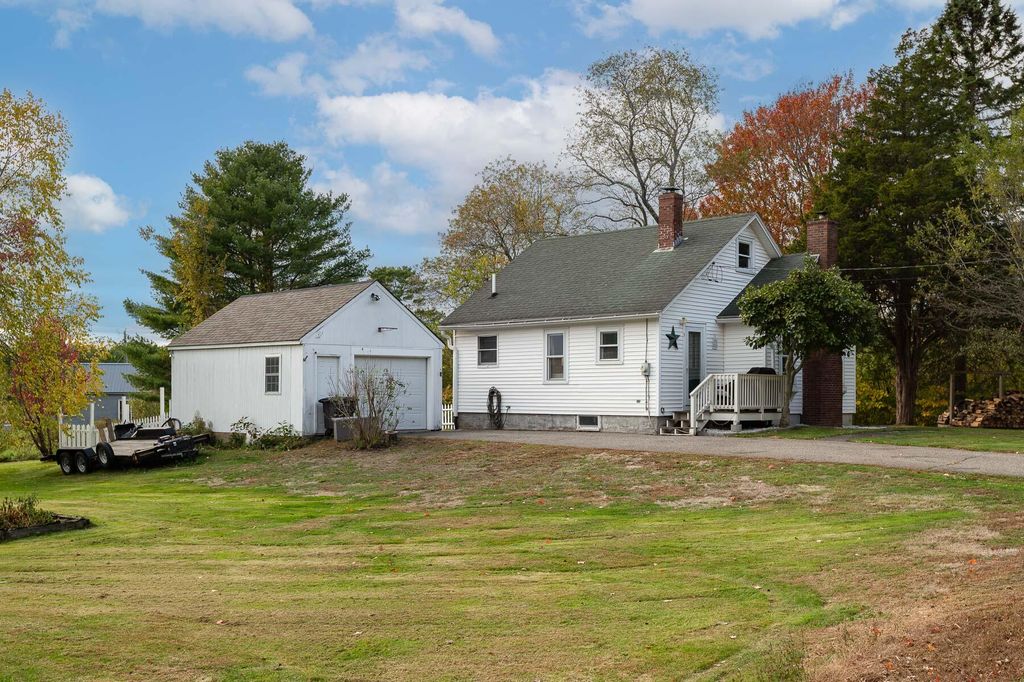 Photo of 5 Gowen Lane, York, ME 03909 (MLS # 1641356)
