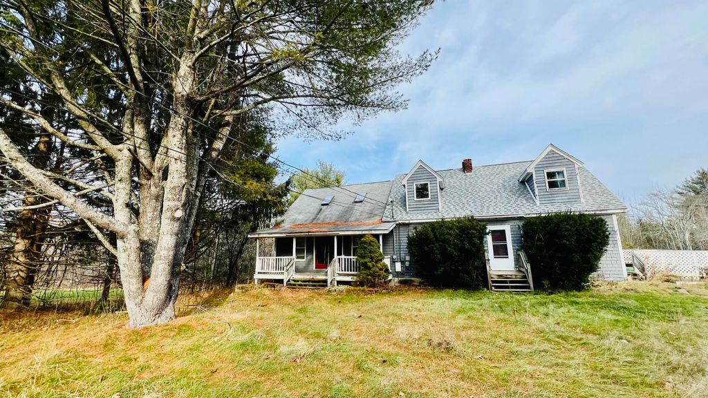 Photo of 1883 Essex Street, Bangor, ME 04401 (MLS # 1645729)