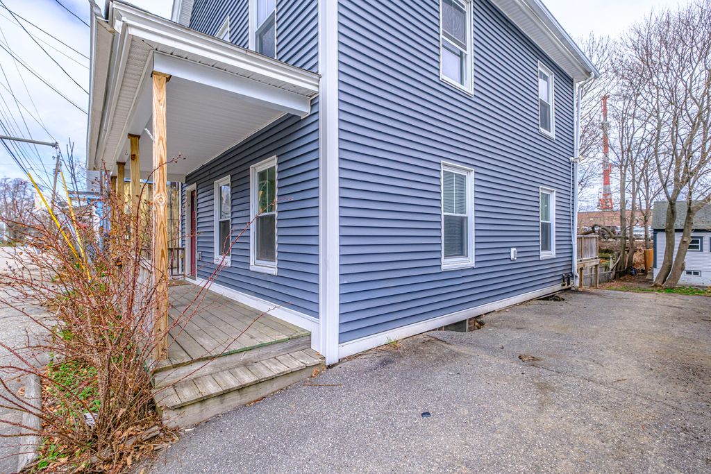 Photo of 647 Middle Street, Bath, ME 04530 (MLS # 1659525)
