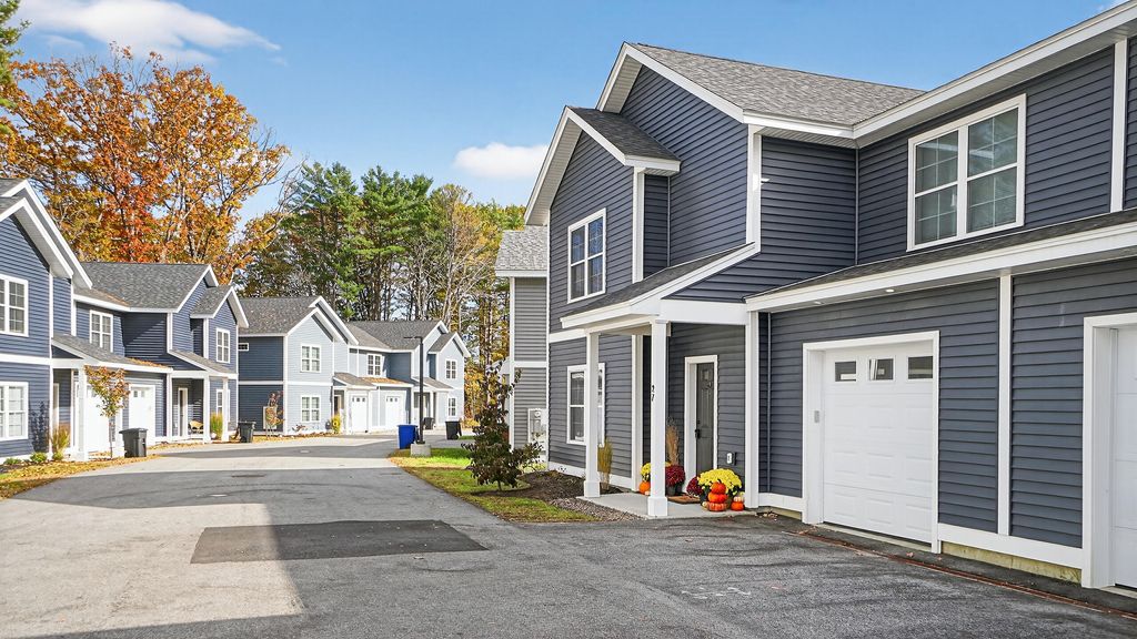 Photo of 27 Fawn Woods Way #27, Westbrook, ME 04092 (MLS # 1641980)