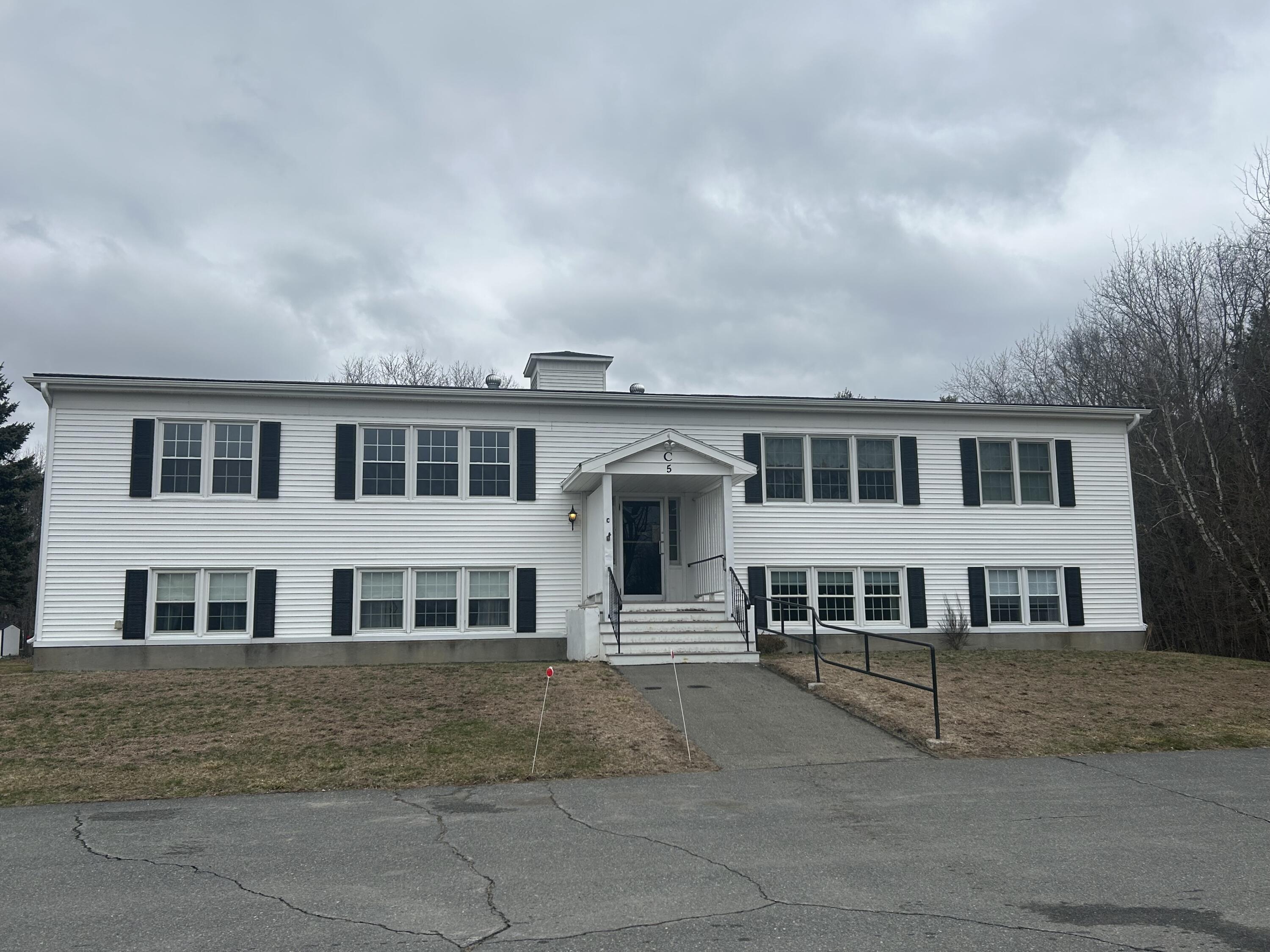 Listing image 4