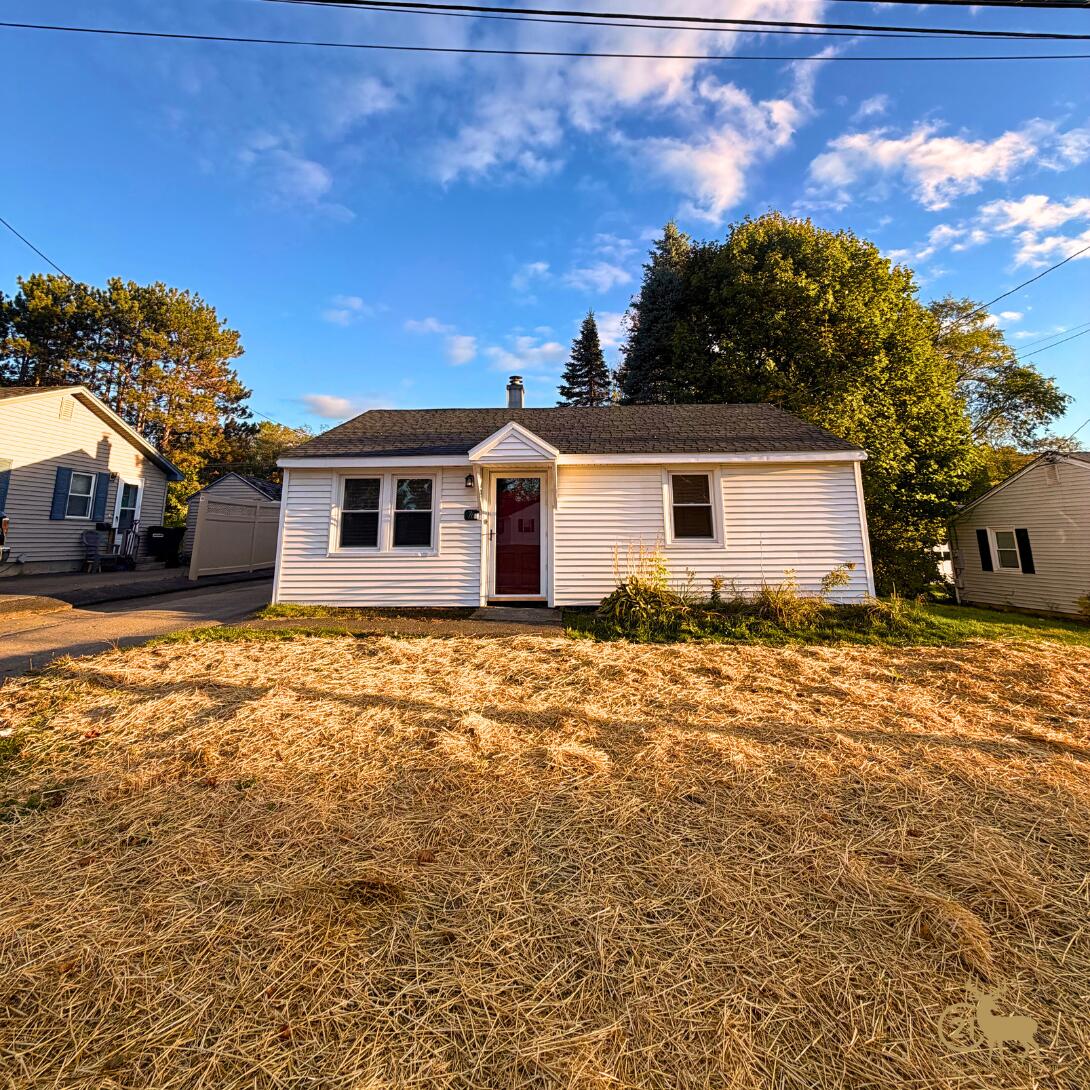 76 Falvey Street