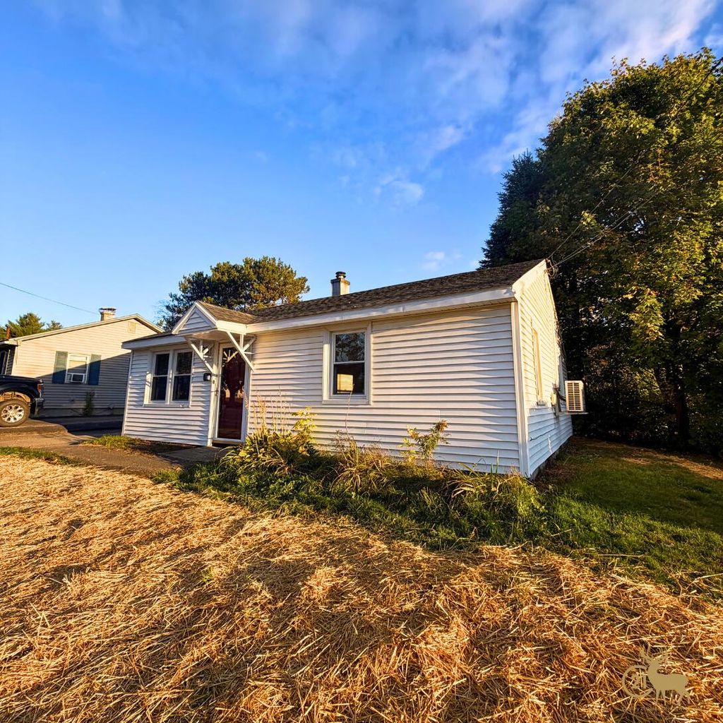 Photo of 76 Falvey Street, Bangor, ME 04401 (MLS # 1641241)