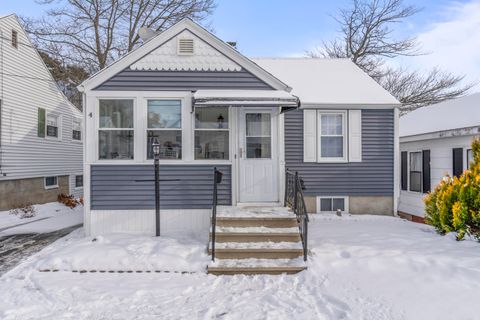 Photo of 4 Pine Lane, Old Orchard Beach, ME 04064 (MLS # 1646895)