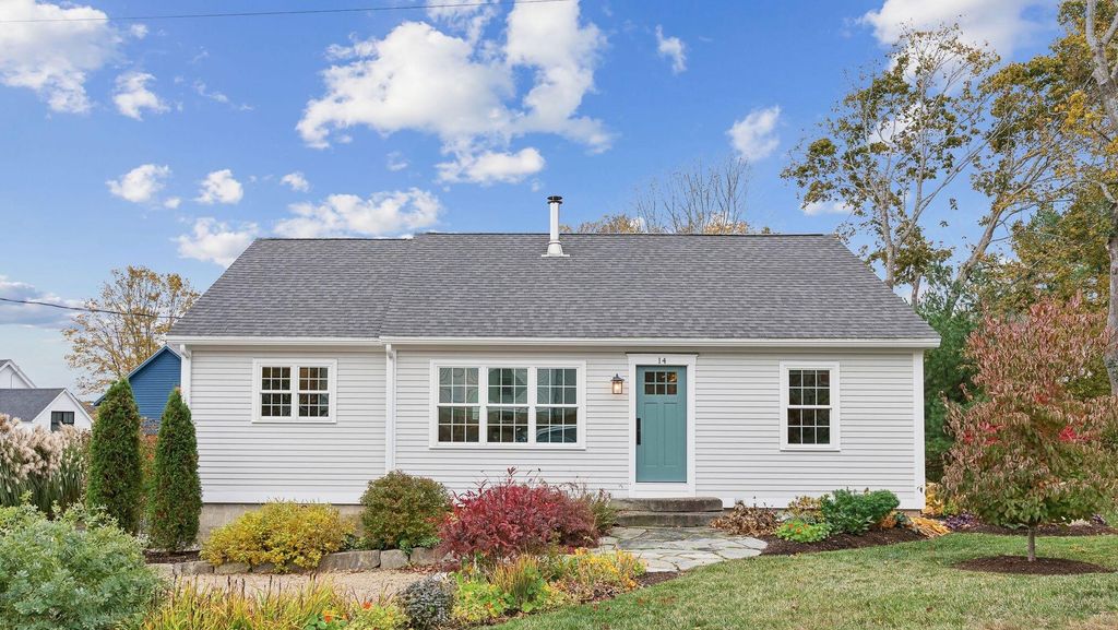 Photo of 14 Weeks Street, Bath, ME 04530 (MLS # 1642268)