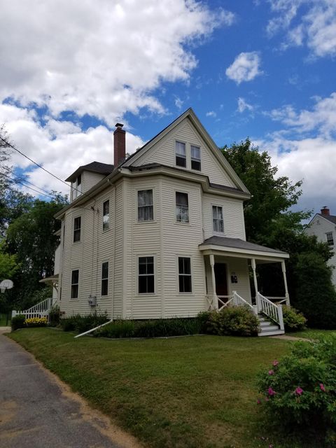 Photo of 172 E Main Street, Yarmouth, ME 04096 (MLS # 1651315)