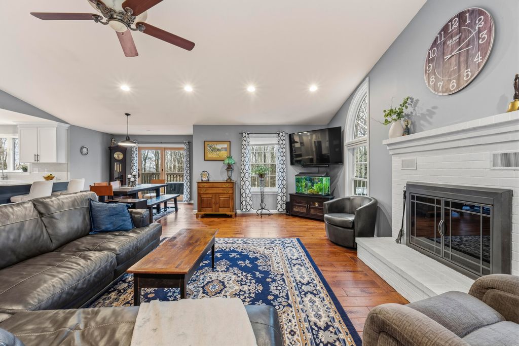 Photo of 160 Fairway Drive, Auburn, ME 04210 (MLS # 1656290)