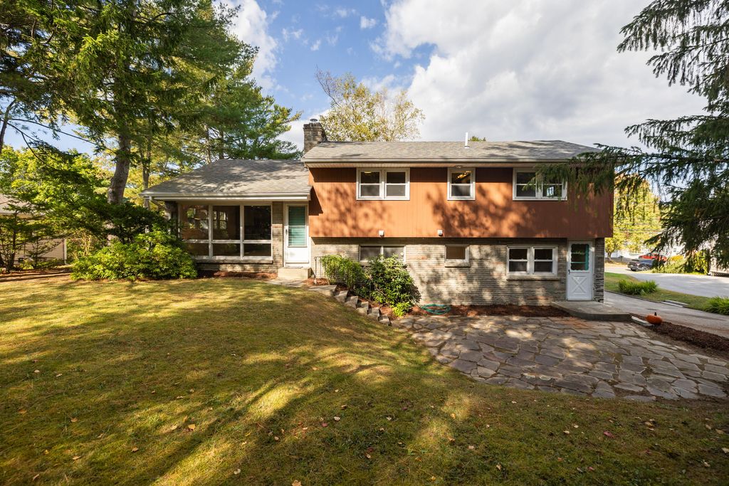 Photo of 461 College Street, Lewiston, ME 04240 (MLS # 1639978)