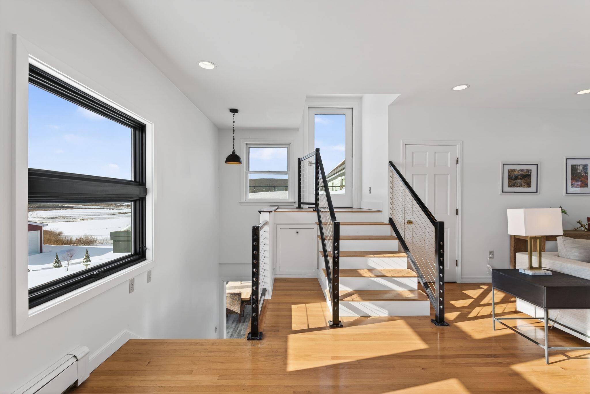 Cape Elizabeth, Maine, 04107, United States, 4 Bedrooms Bedrooms, ,4 BathroomsBathrooms,Residential,Active,2014571
