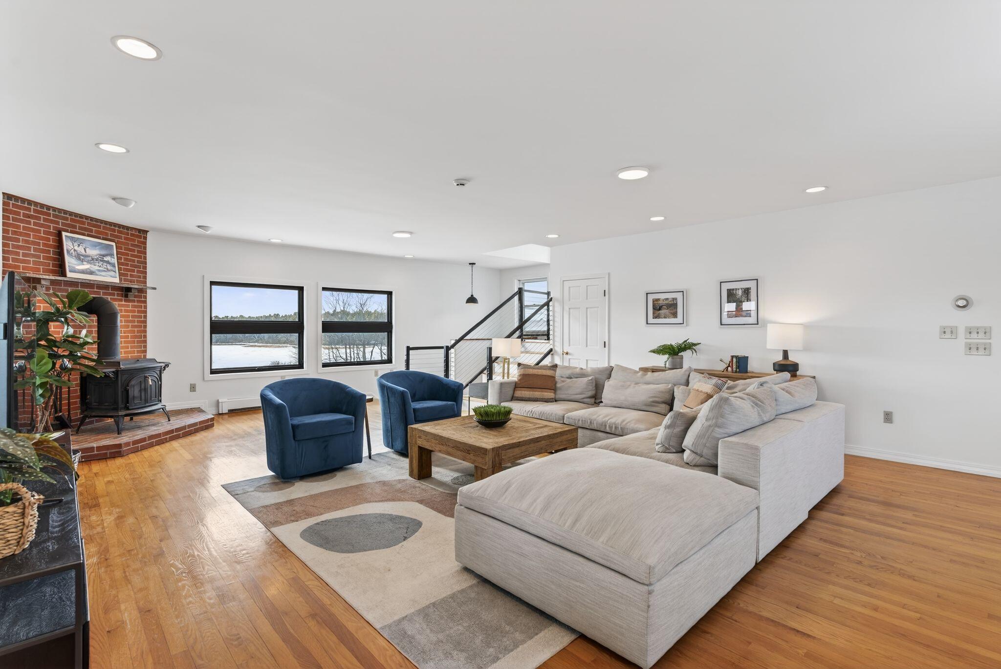 Cape Elizabeth, Maine, 04107, United States, 4 Bedrooms Bedrooms, ,4 BathroomsBathrooms,Residential,Active,2014571