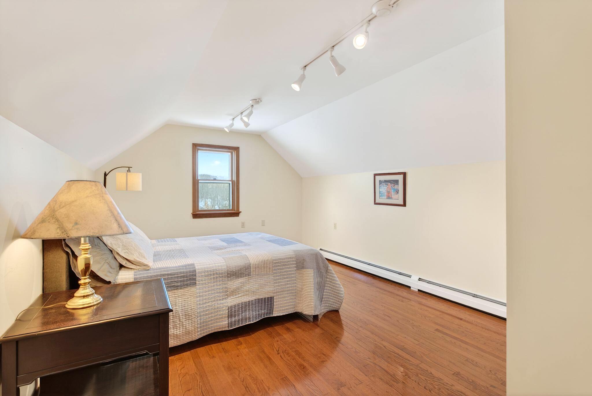 Cape Elizabeth, Maine, 04107, United States, 4 Bedrooms Bedrooms, ,4 BathroomsBathrooms,Residential,Active,2014571