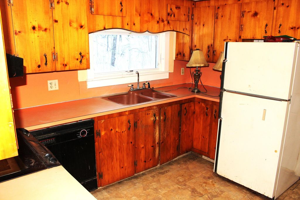 Photo of 810 Rockland Street, Rockport, ME 04856 (MLS # 1647608)