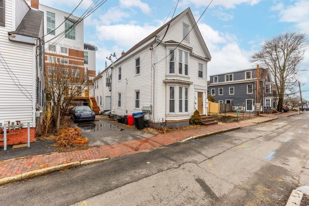 Photo of 11 Russell Street, Portland, ME 04102 (MLS # 1656948)