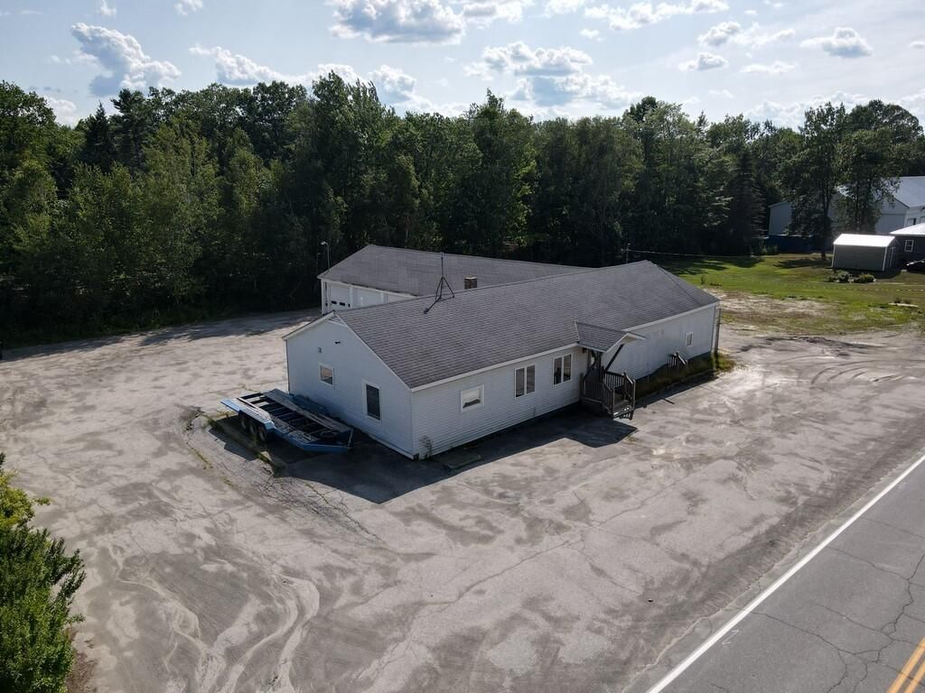 Photo of 235 Hunnewell Avenue, Pittsfield, ME 04967 (MLS # 1654822)