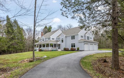 Photo of 29 Blue Moon Drive, North Yarmouth, ME 04097 (MLS # 1660906)