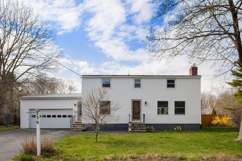 Photo of 206 Lyman Street, Westbrook, ME 04092 (MLS # 1660608)