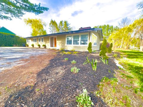 Photo of 410 Mount Hope Avenue, Bangor, ME 04401 (MLS # 1661764)