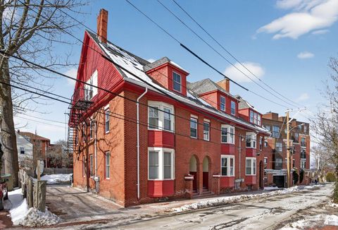 Photo of 7 Walker Street #3, Portland, ME 04102 (MLS # 1650507)