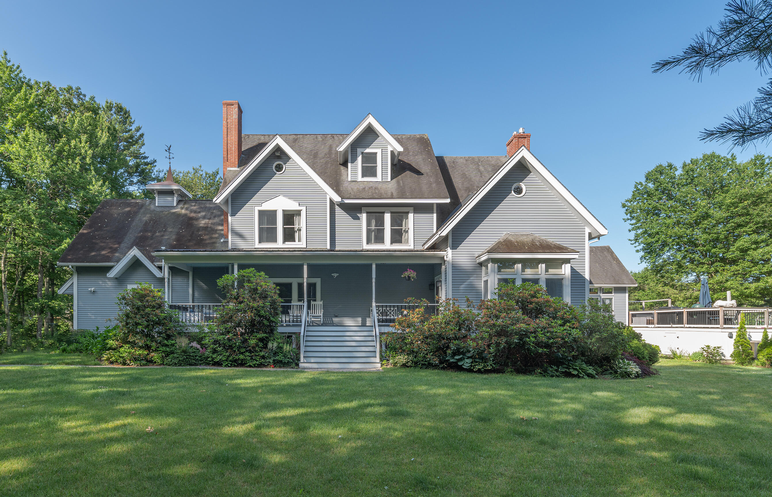 12 Bayview Drive