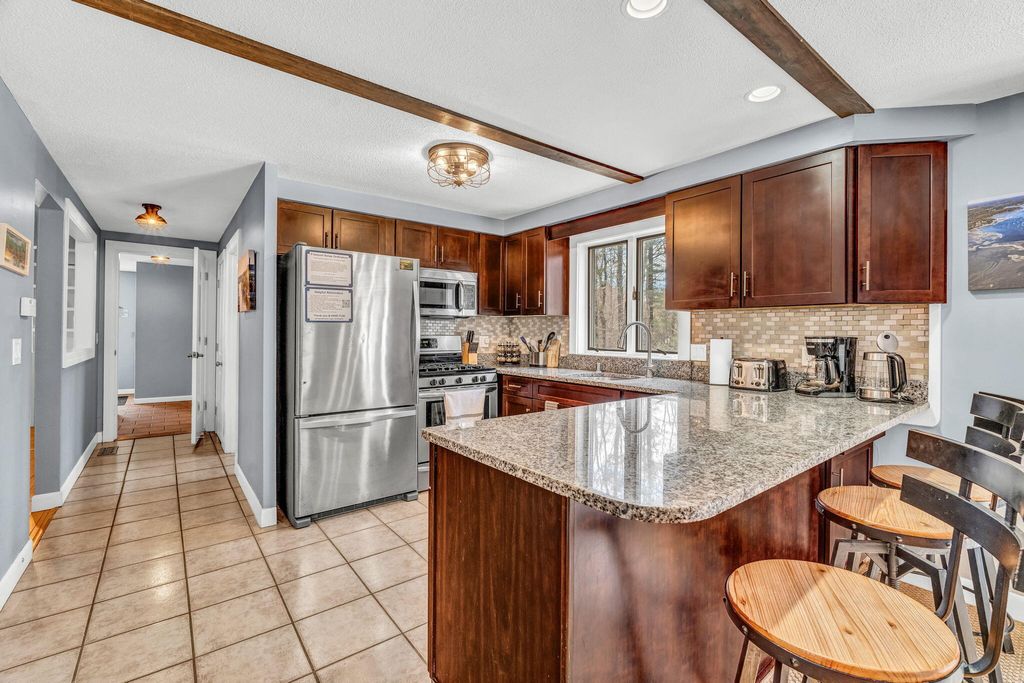 Photo of 8 Evergreen Drive, Freeport, ME 04032 (MLS # 1658382)