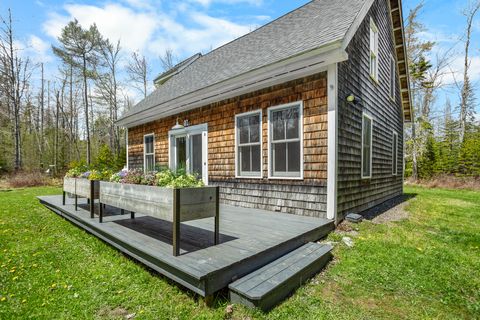 Photo of 1428 Main Road, Islesboro, ME 04848 (MLS # 1662585)