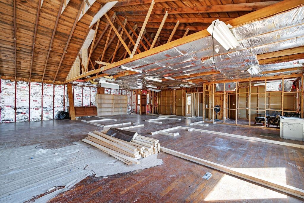 Photo of 127 Gardiner Road, Wiscasset, ME 04578 (MLS # 1655575)