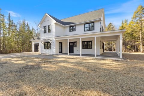 Photo of 36 Blackthorne Lane, Gray, ME 04039 (MLS # 1644088)