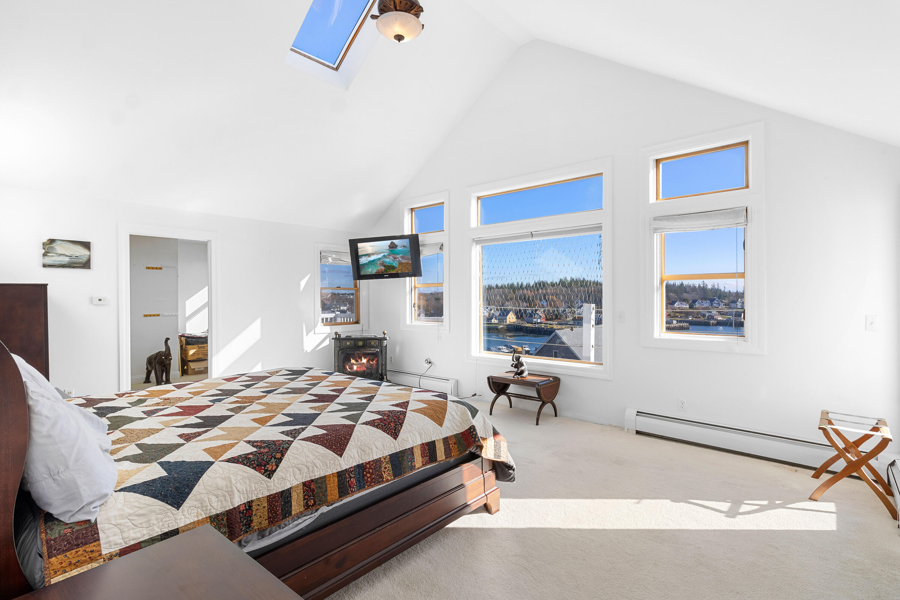 Vinalhaven, Maine, 04863, United States, 4 Bedrooms Bedrooms, ,4 BathroomsBathrooms,Residential,Active,2029769