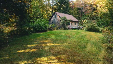 Photo of 31 Sunflower Estates, Rome, ME 04963 (MLS # 1640613)