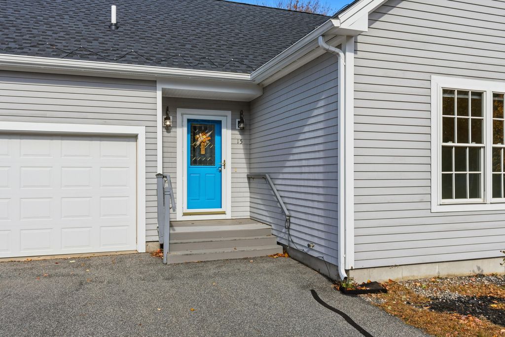 Photo of 159 Lincoln Street #15, Westbrook, ME 04092 (MLS # 1641672)