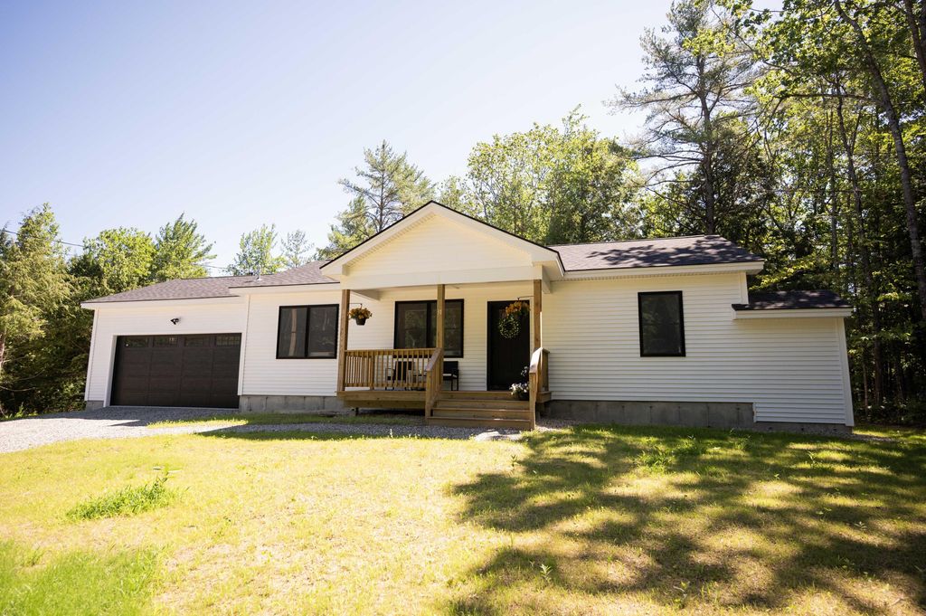 Photo of 31 Helena Way, Bridgton, ME 04009 (MLS # 1644456)
