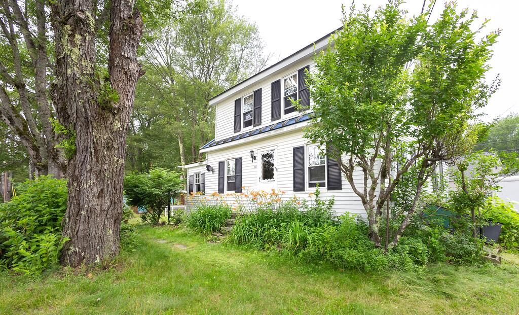 Photo of 282 Middlesex Road, Topsham, ME 04086 (MLS # 1630068)
