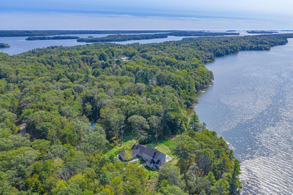 Photo of 650 Mere Point Road, Brunswick, ME 04011 (MLS # 1638106)