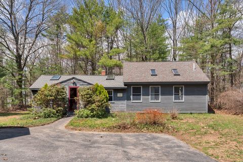 Photo of 62 Warrens Way, Kennebunk, ME 04043 (MLS # 1660929)