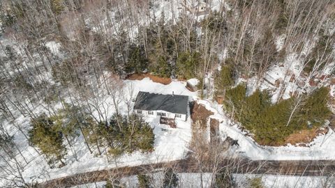 Photo of 12 Bonang Lane, Paris, ME 04281 (MLS # 1653501)