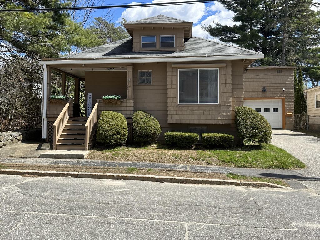 Photo of 94 Western Promenade, Auburn, ME 04210 (MLS # 1660997)