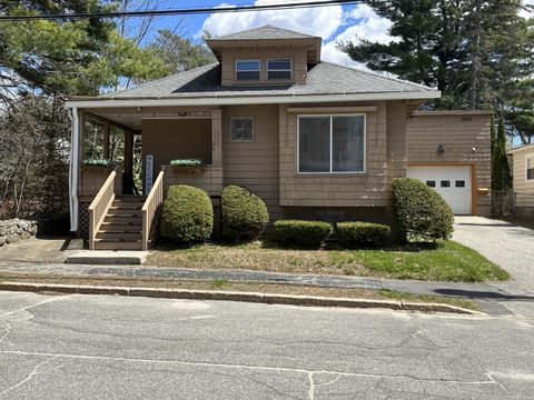 Photo of 94 Western Promenade, Auburn, ME 04210 (MLS # 1660997)
