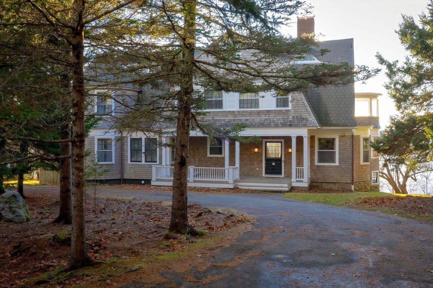 13 Smallidge Point Road