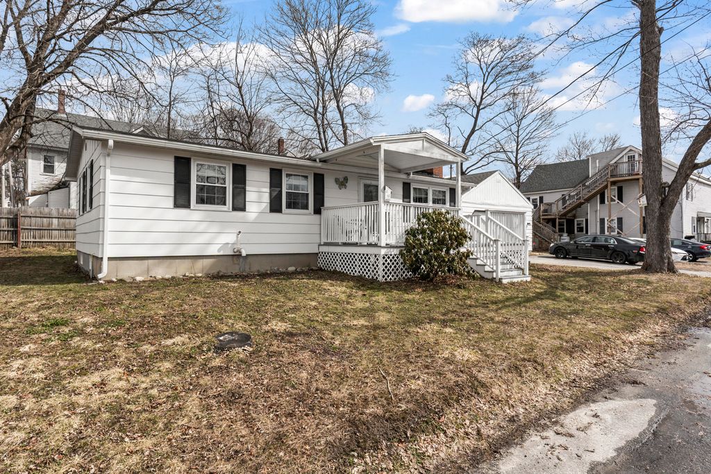 Photo of 9 Gerald Street, Bath, ME 04530 (MLS # 1654858)