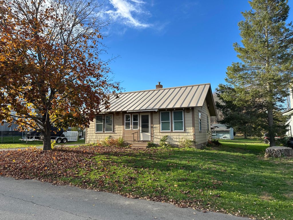 Photo of 26 Winn Avenue, Clinton, ME 04927 (MLS # 1642269)