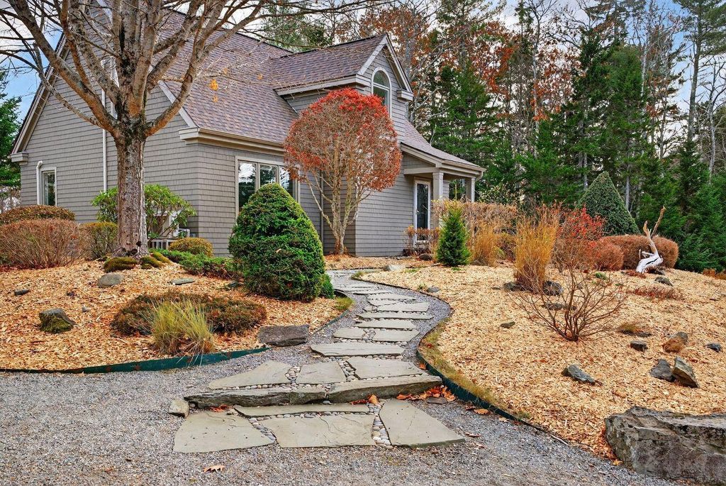 Photo of 4 Osprey Ridge Road, Harpswell, ME 04079 (MLS # 1654642)