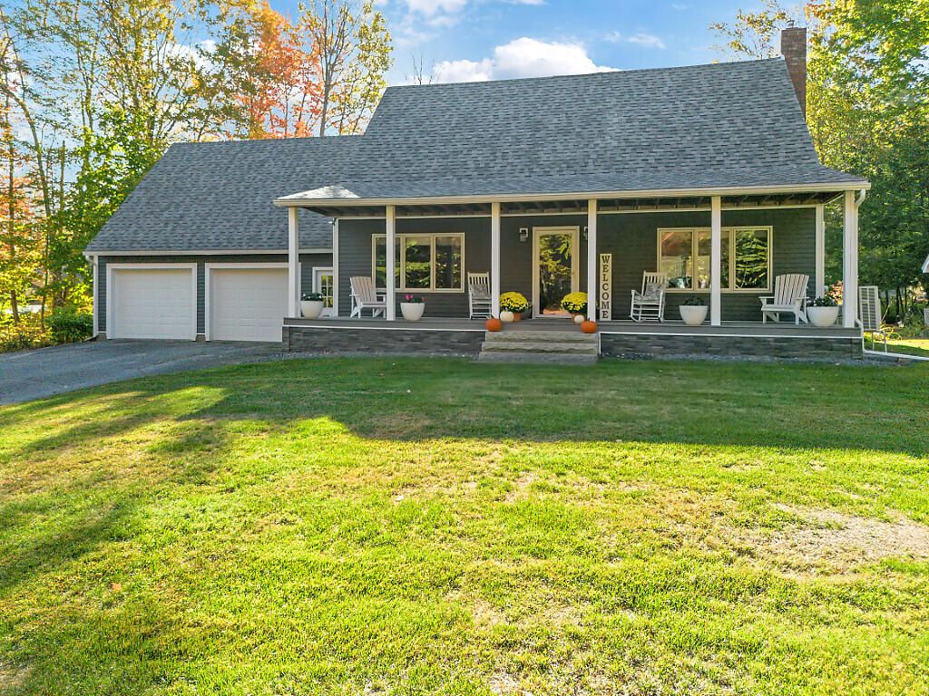 Photo of 306 Hamilton Terrace, Pittsfield, ME 04967 (MLS # 1640424)