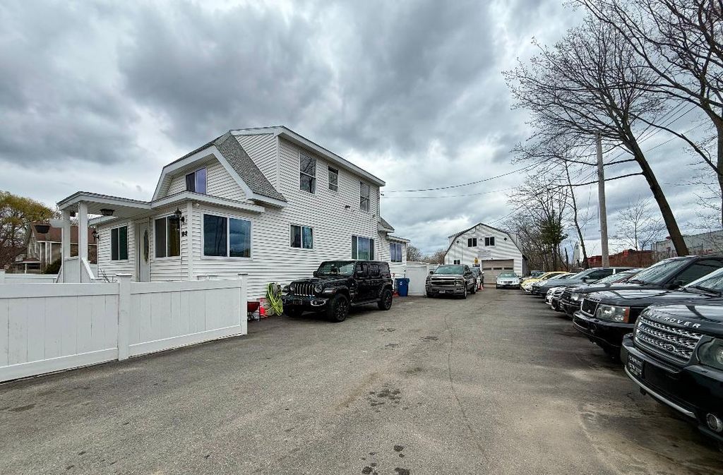 Photo of 1041 Ocean Avenue, Portland, ME 04103 (MLS # 1661524)