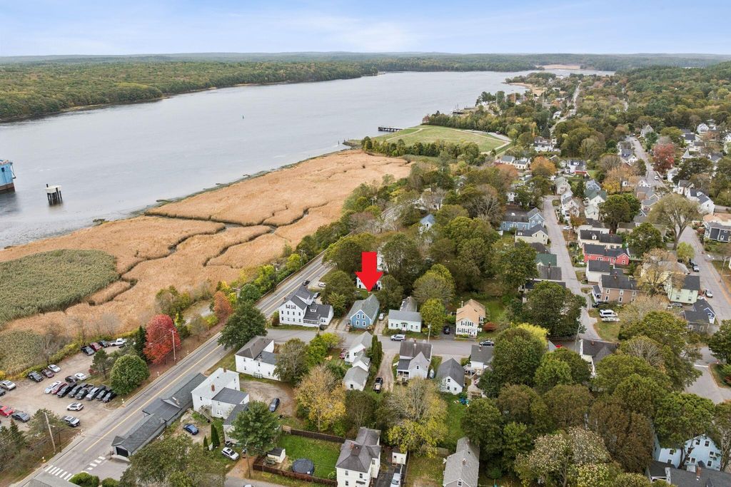 Photo of 10 Pine Street, Bath, ME 04530 (MLS # 1640968)